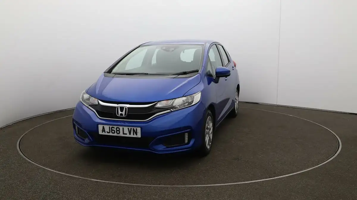 2018-honda-jazz-13-i-vtec-se-big-36