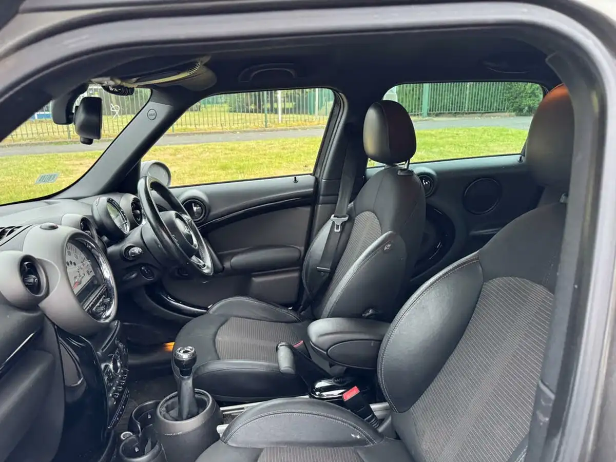 2012-mini-countryman-16-cooper-pepper-big-20