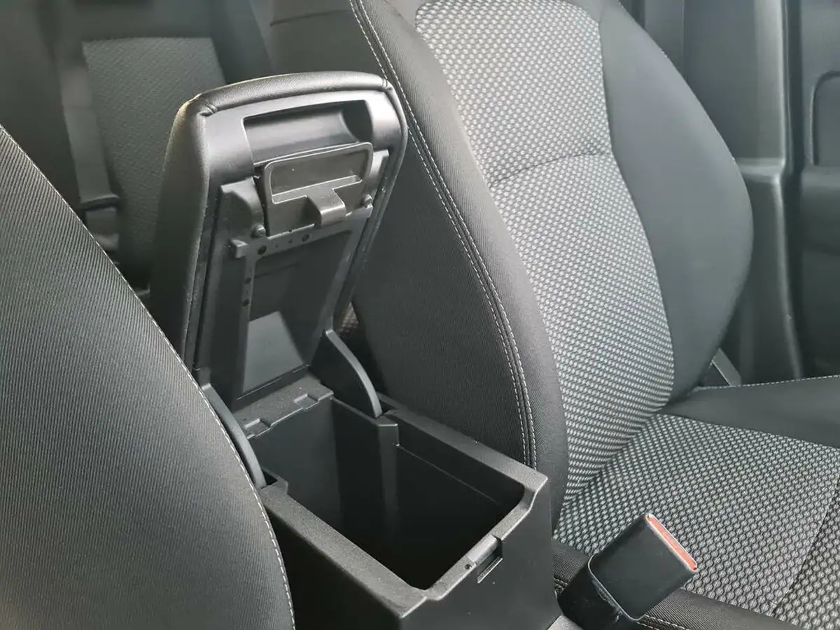 2019-suzuki-vitara-14-boosterjet-sz-t-big-40