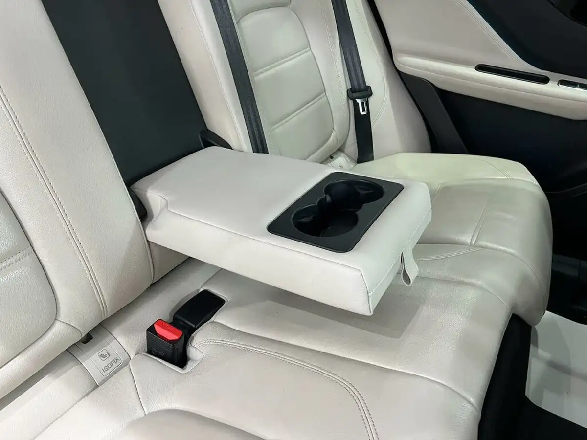 2017-jaguar-f-pace-20-i4d-prestige-180ps-awd-auto-big-55