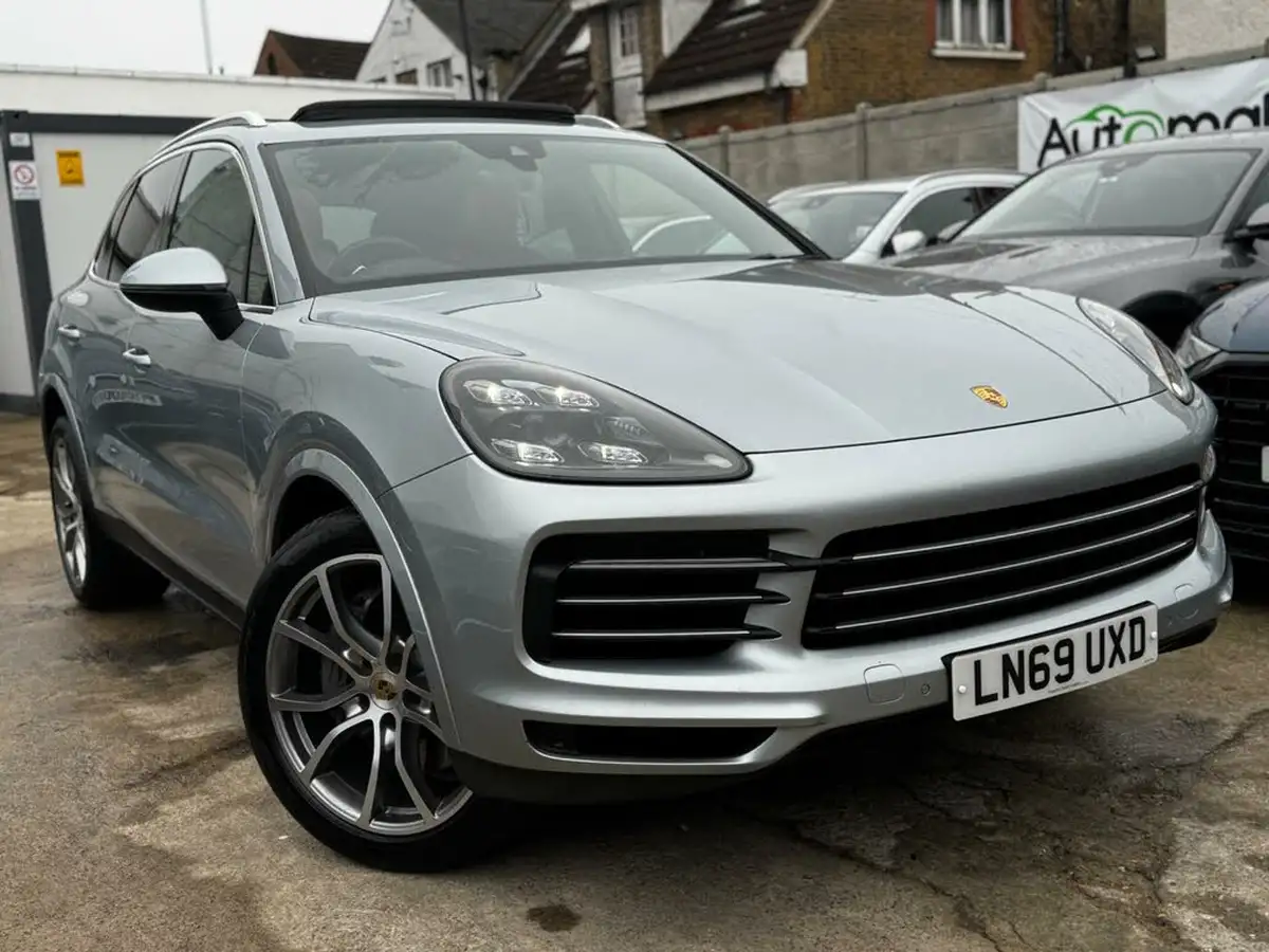 2019-porsche-cayenne-30-v6-s-big-0
