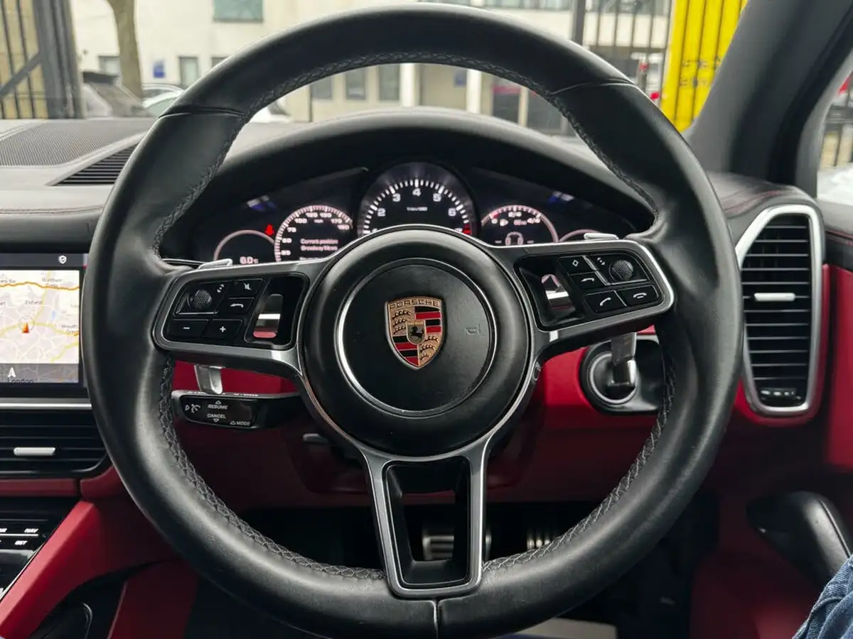 2019-porsche-cayenne-30-v6-s-big-75