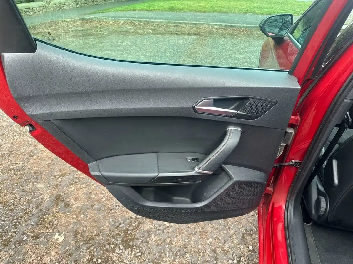2021-seat-leon-15-etsi-fr-sport-hatchback-big-30