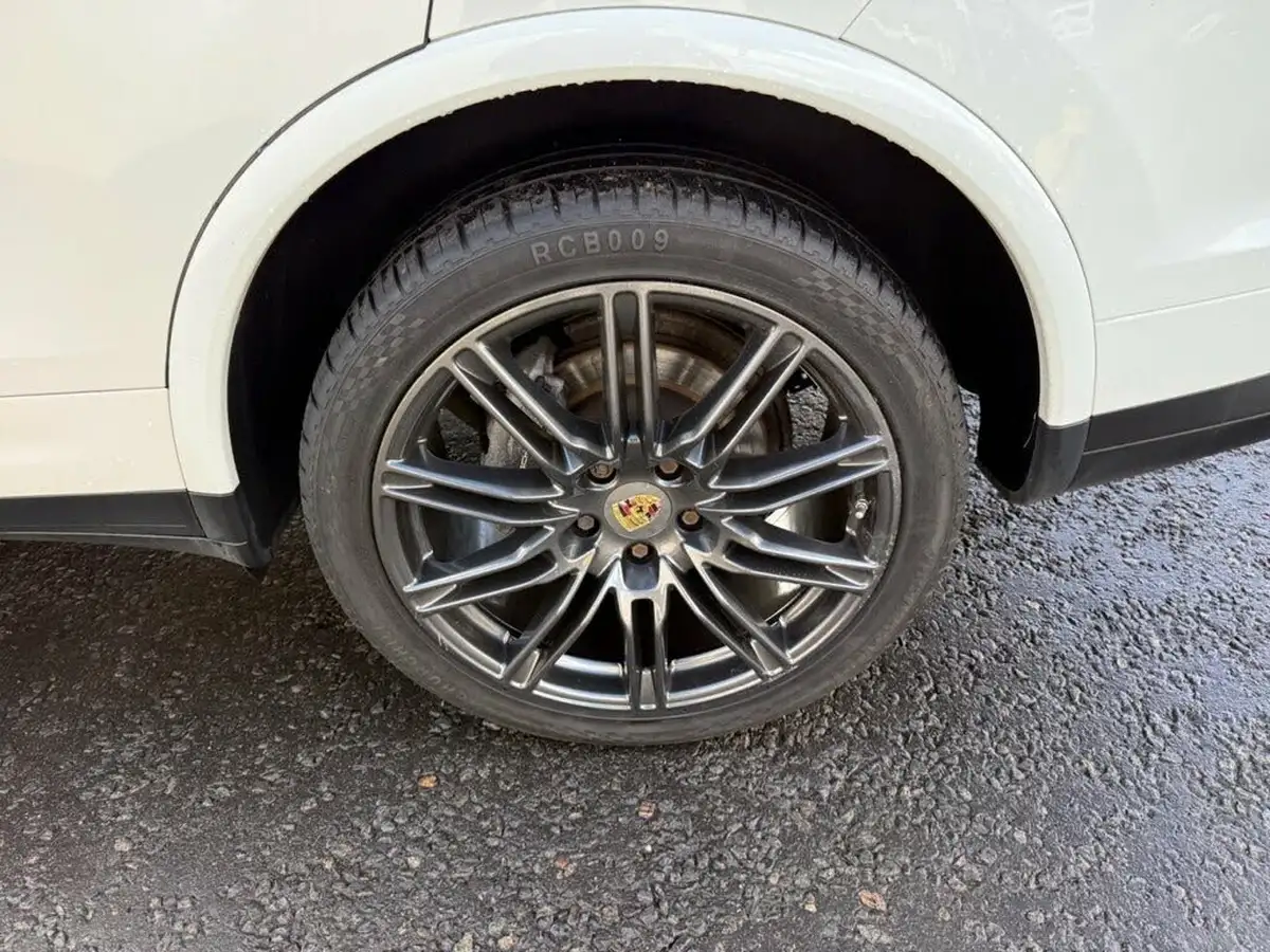 2017-porsche-cayenne-30td-diesel-big-36