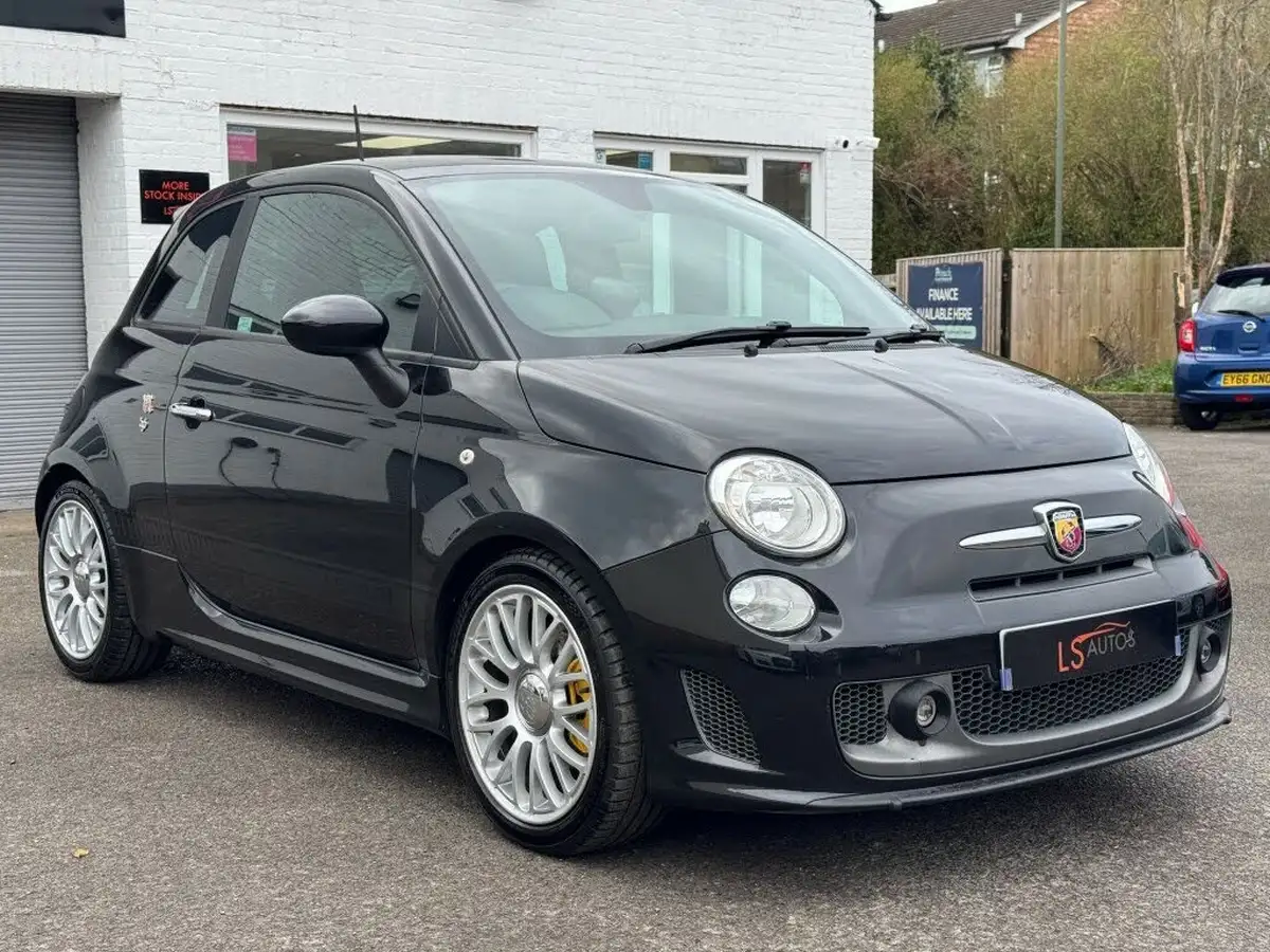 2015-abarth-500-14-tjet-595-turismo-160bhp-big-1