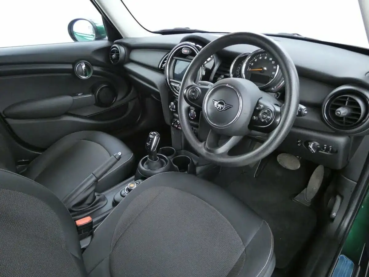 2021-mini-cooper-15-one-classic-series-ii-5d-auto-big-8