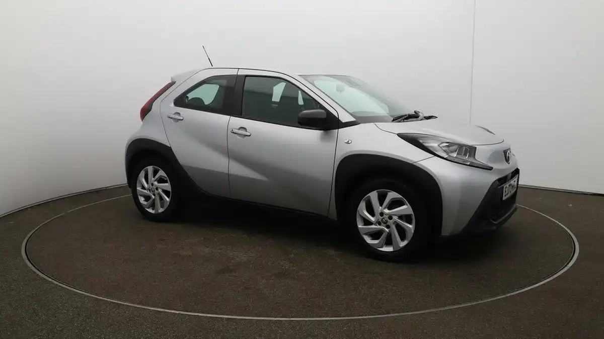 2023-toyota-aygo-x-10-vvt-i-pure-big-43