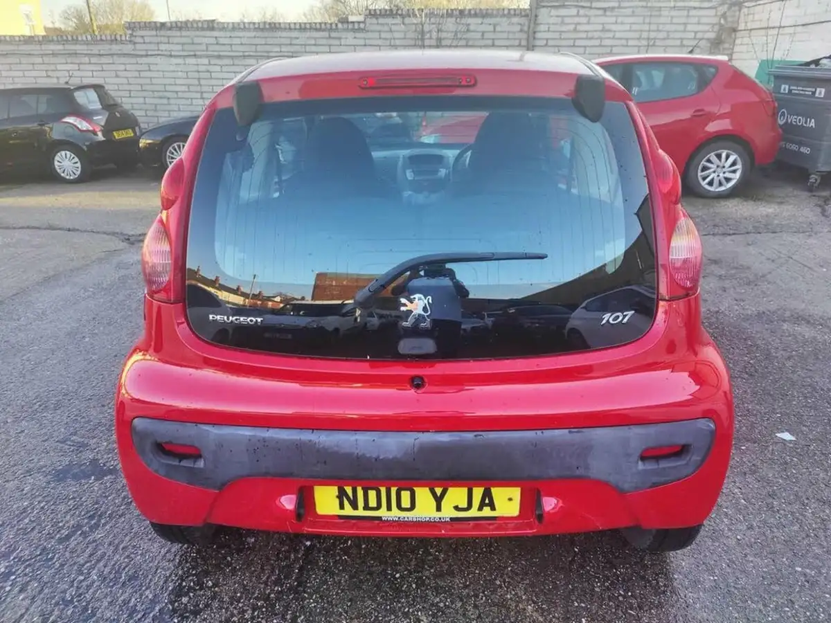 2010-peugeot-107-10-urban-3d-2-tronic-big-3