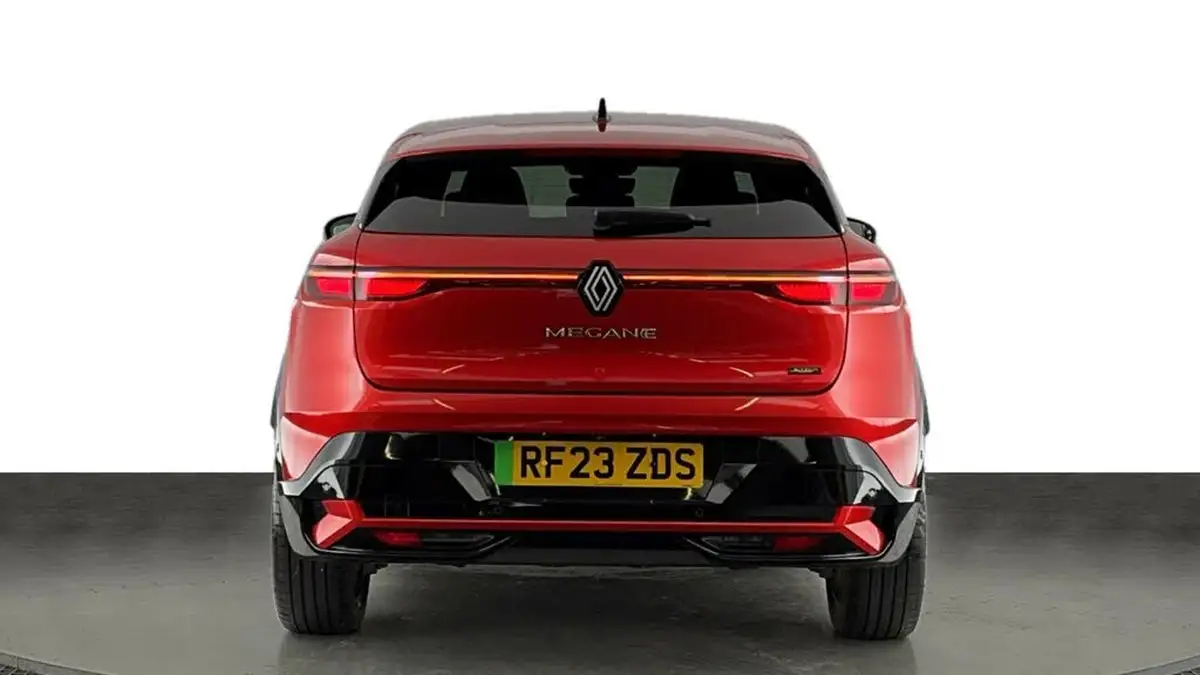 2023-renault-megane-e-tech-e-techno-big-4