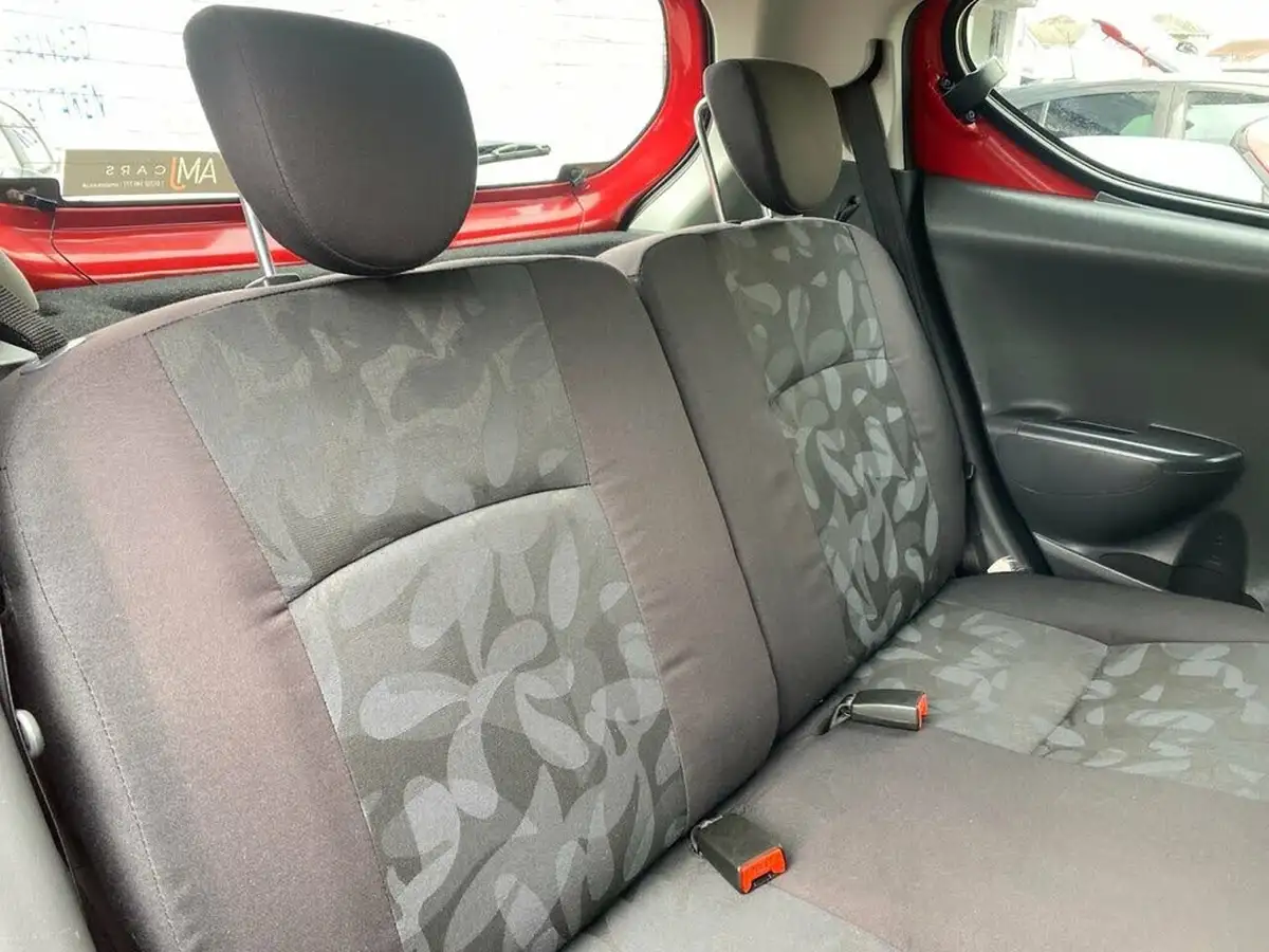 2009-suzuki-alto-10-sz4-big-17