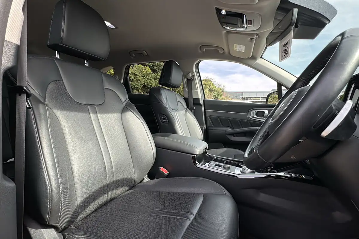 2022-kia-sorento-16-t-gdi-3-226bhp-hev-big-45