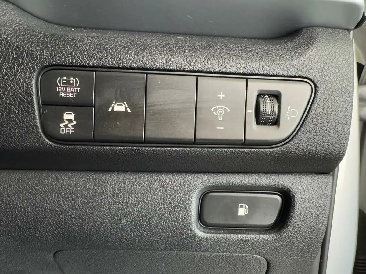 2021-kia-niro-16-gdi-2-big-22