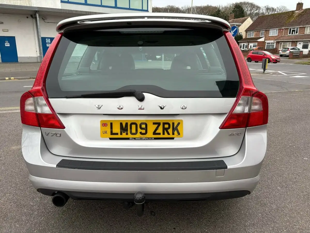 2009-volvo-v70-20td-r-design-se-big-6