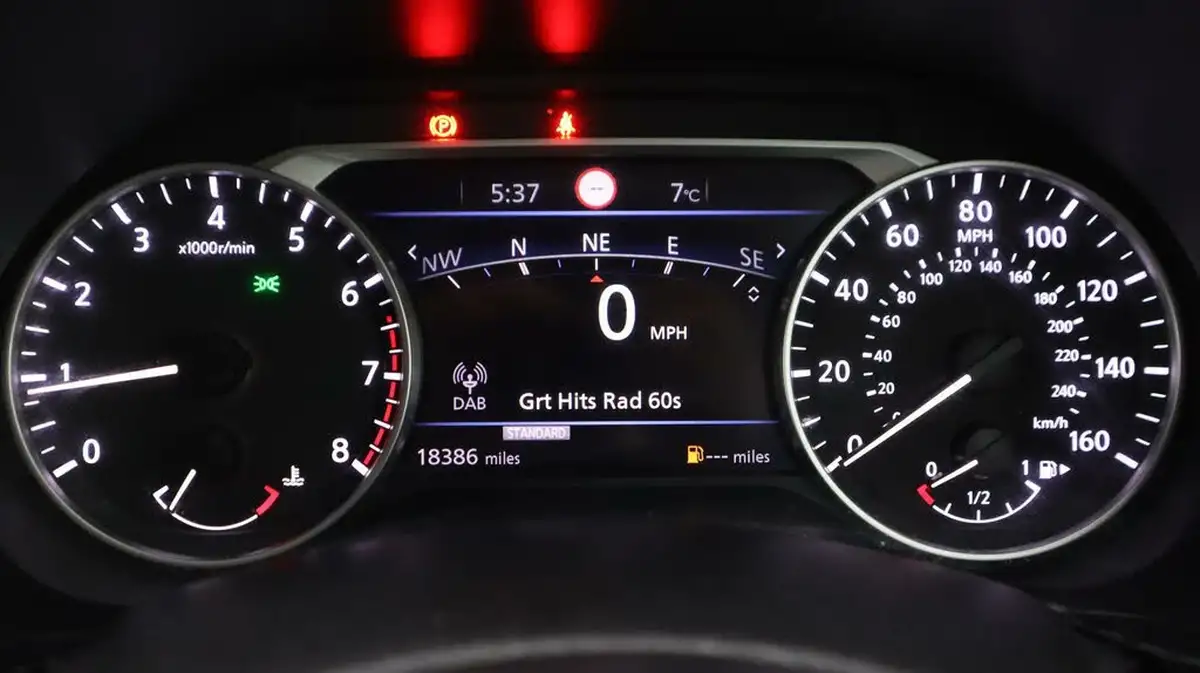 2021-nissan-juke-10-dig-t-n-connecta-big-10