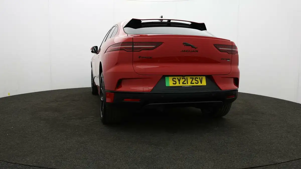 2021-jaguar-i-pace-ev400-se-big-30