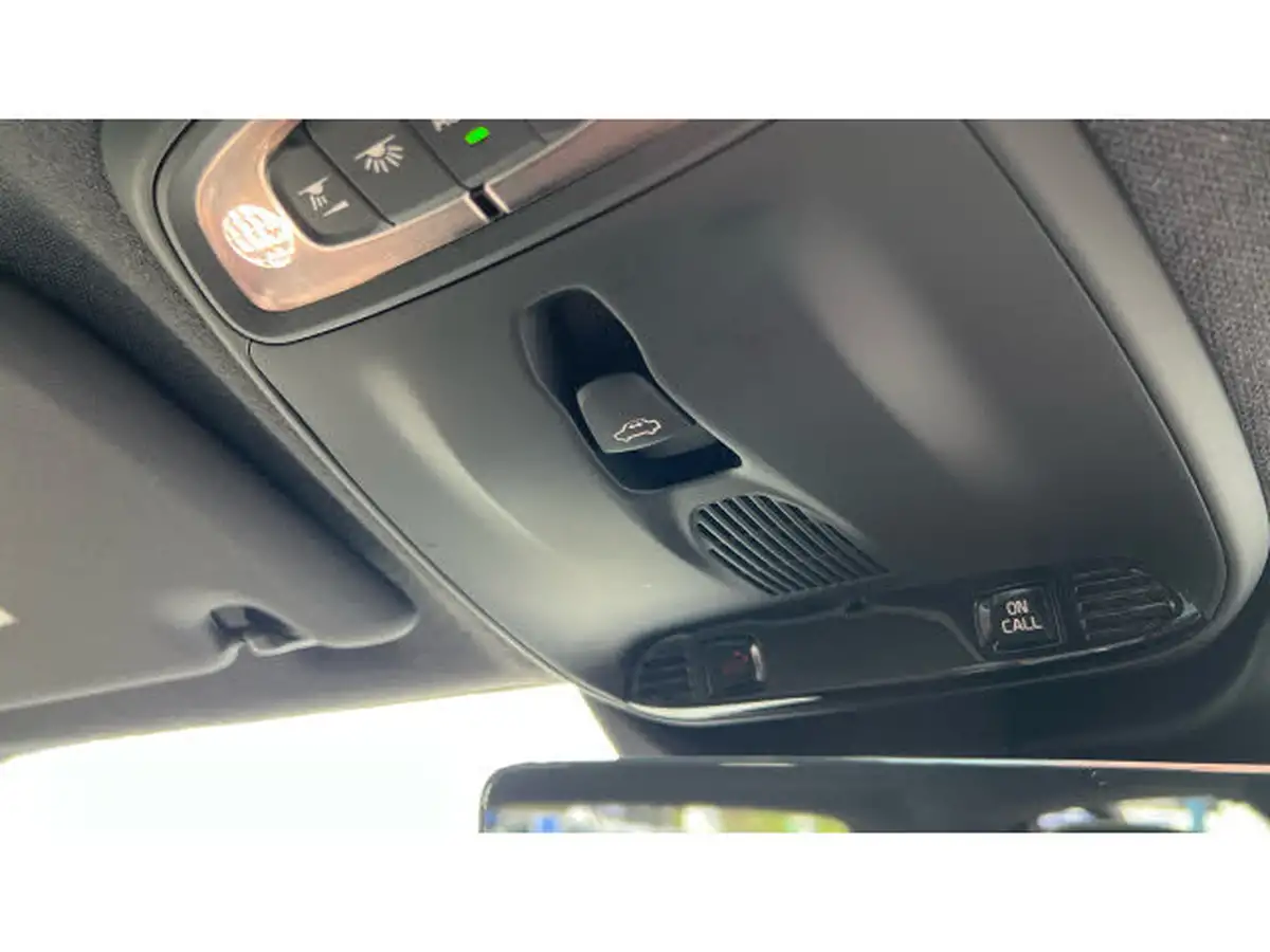 2018-volvo-xc40-20td-d4-first-edition-big-60