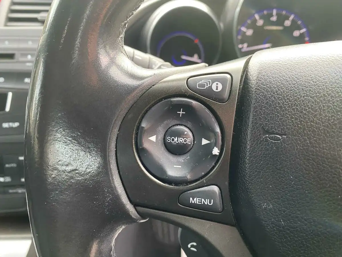 2013-honda-civic-18-es-auto-big-36