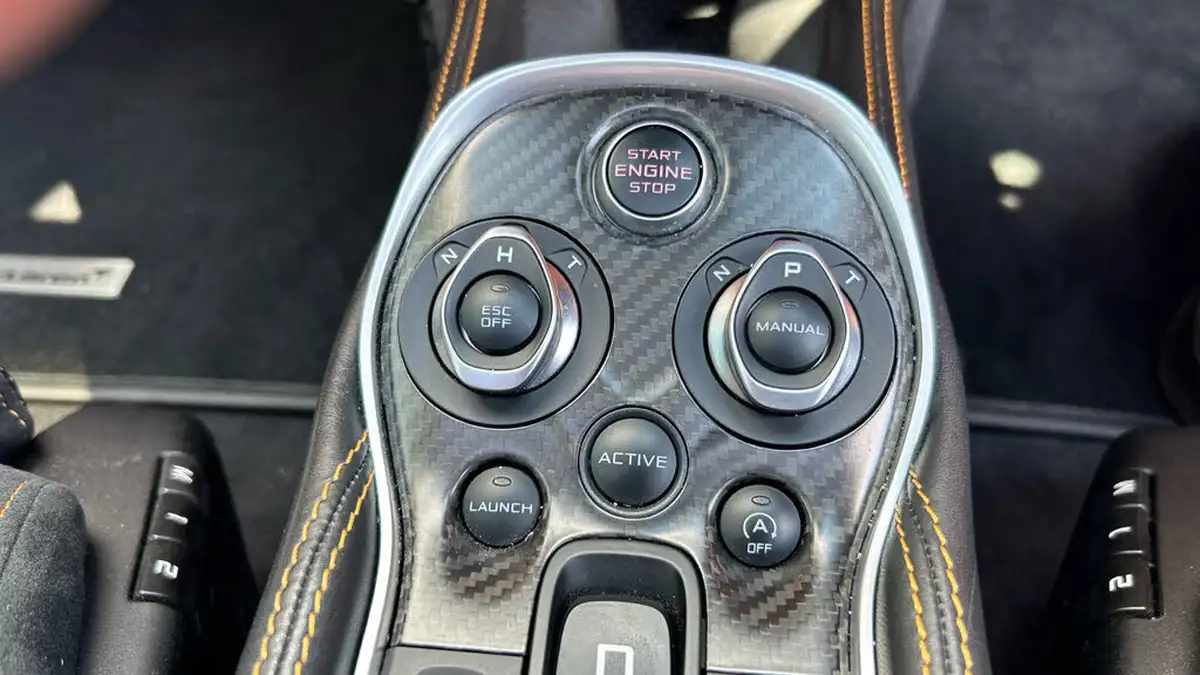 2017-mclaren-570gt-38-big-28