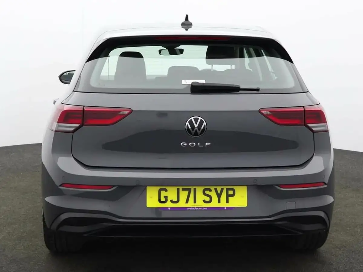 2021-volkswagen-golf-10-tsi-life-hatchback-big-3