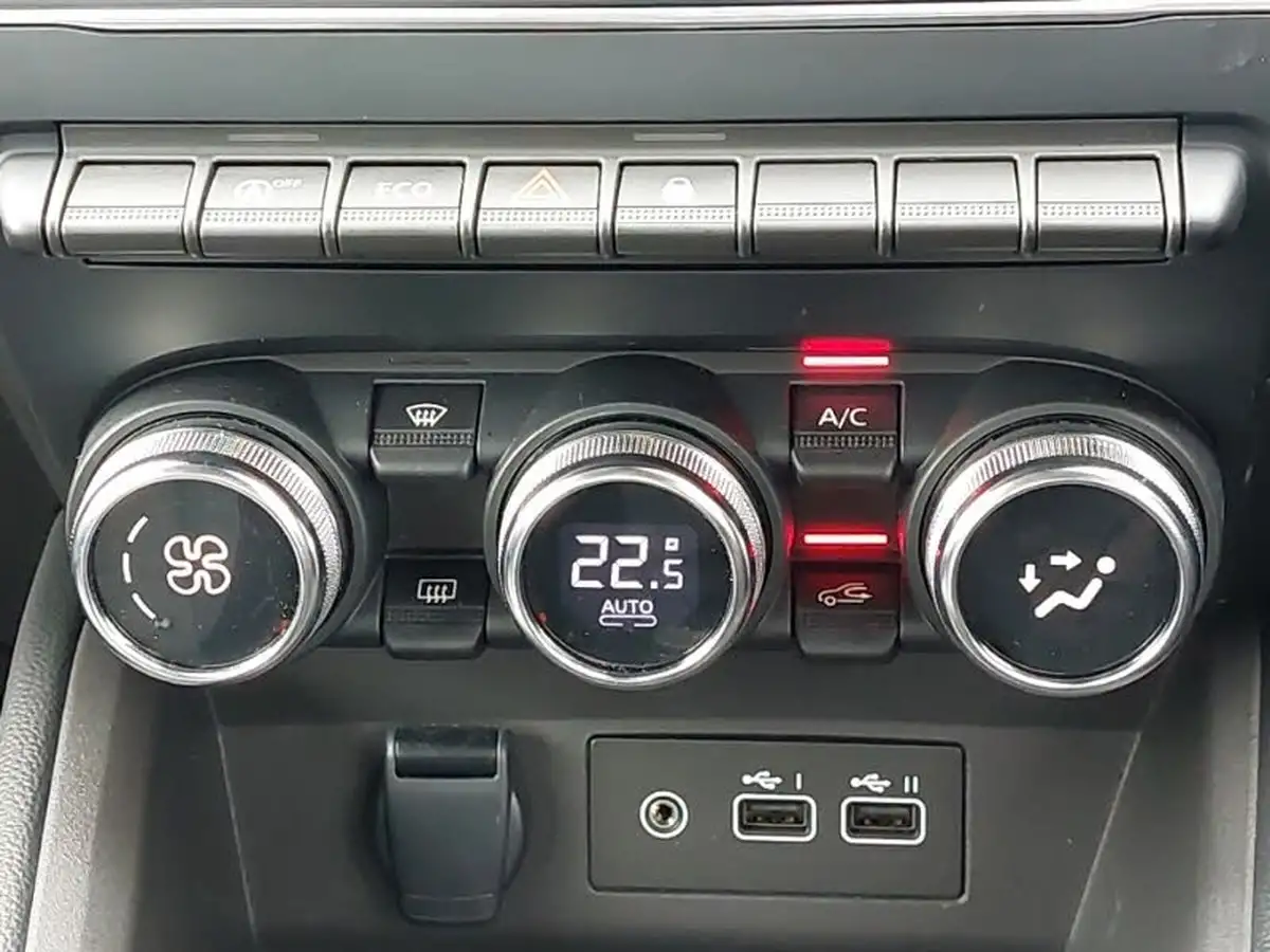 2024-renault-clio-10-tce-evolution-big-15