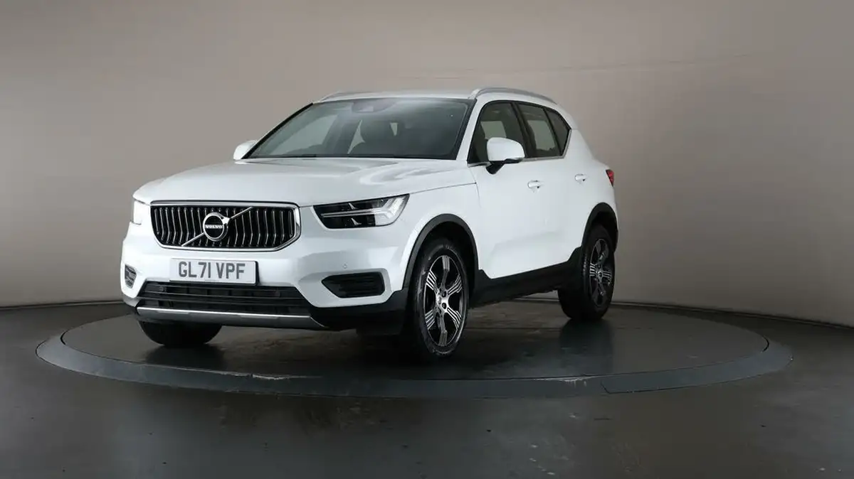2022-volvo-xc40-20-b4-inscription-awd-big-35