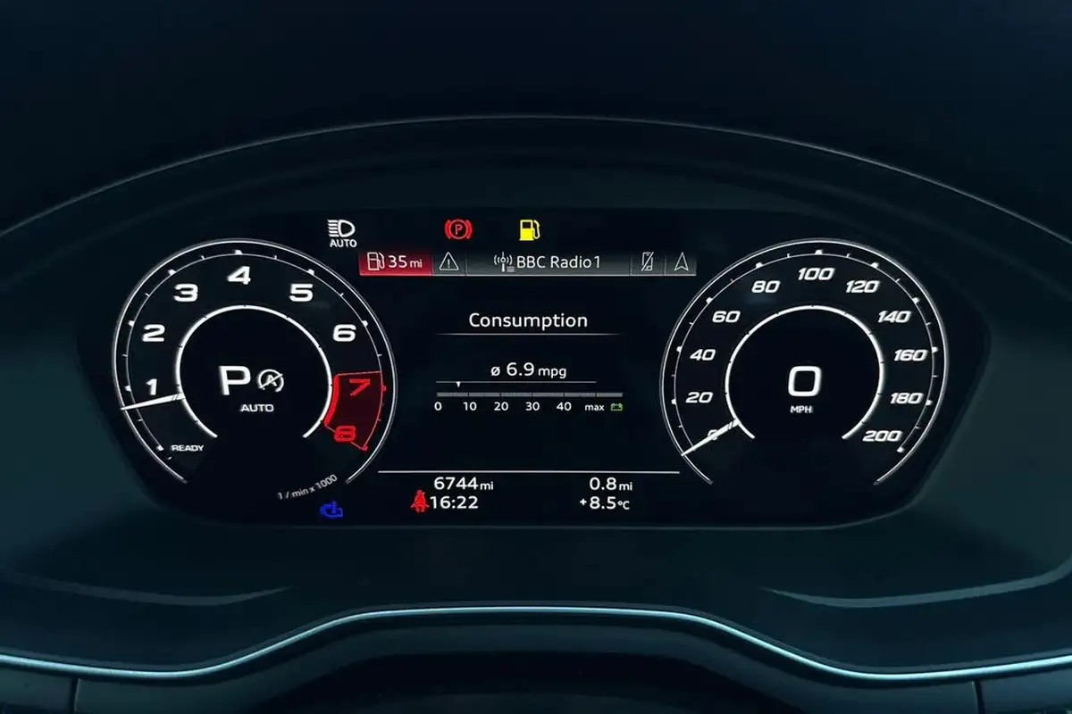 2024-audi-rs4-avant-29-tfsi-carbon-black-big-42