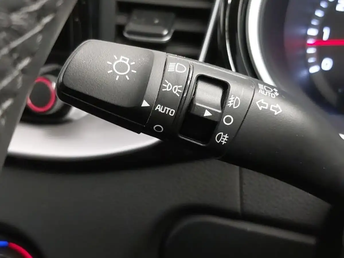 2022-kia-ceed-15-t-gdi-3-sportswagon-big-17
