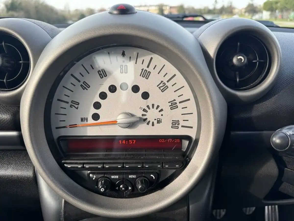 2013-mini-countryman-16-cooper-s-chili-big-59