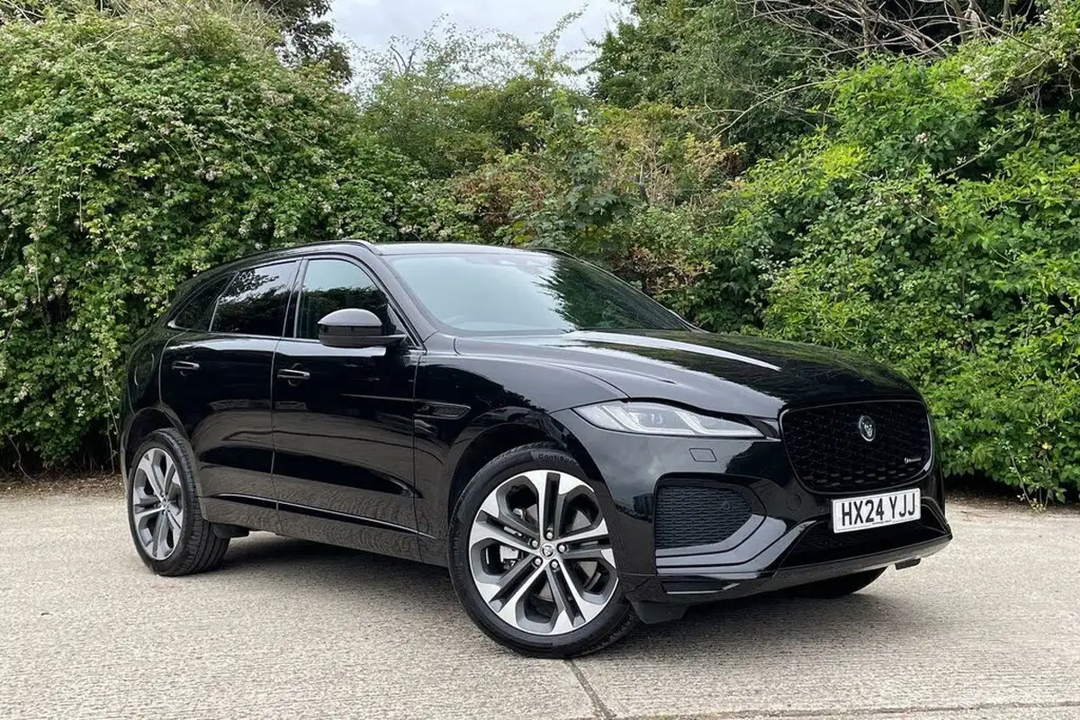 2024-jaguar-f-pace-20-d200-r-dynamic-hse-black-big-0