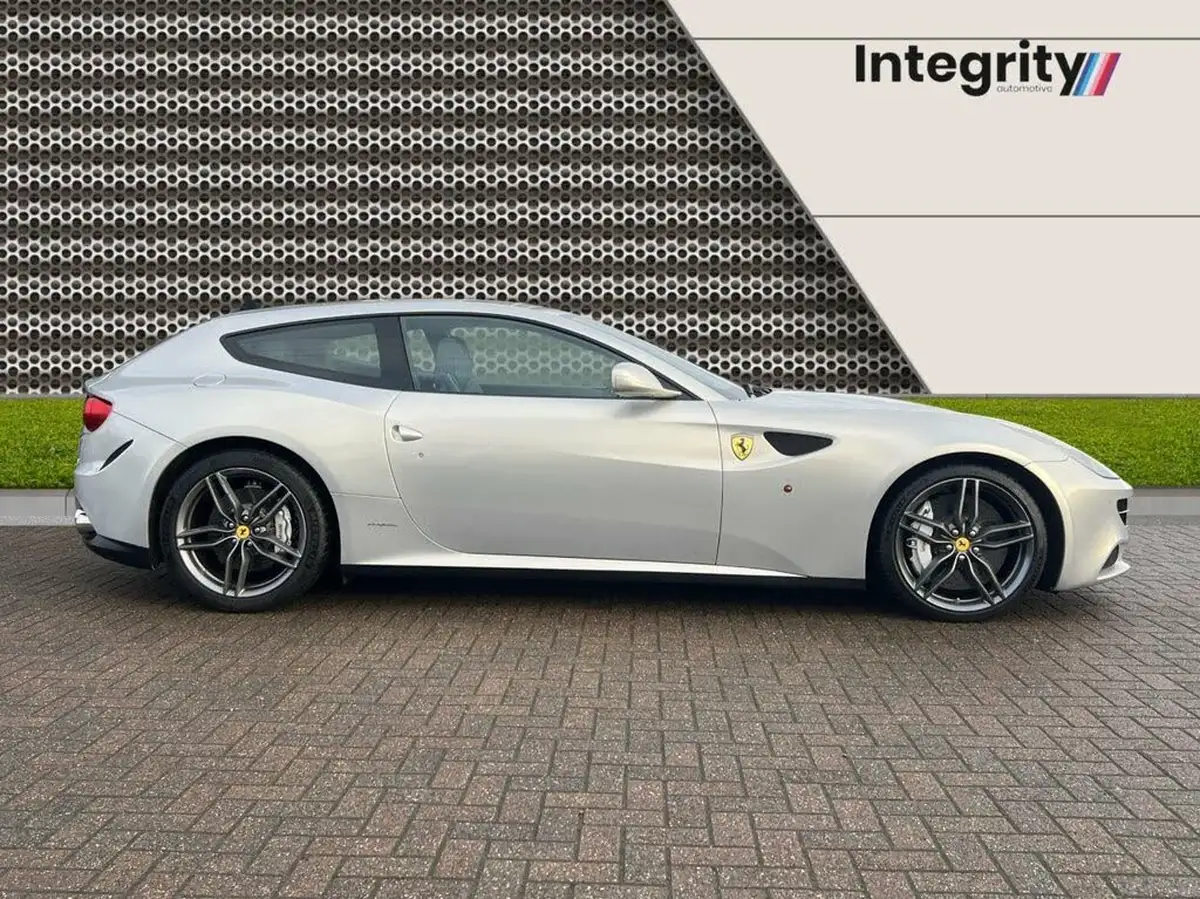2012-ferrari-ff-63-big-7