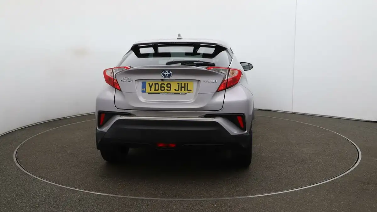 2019-toyota-c-hr-18-vvt-i-design-big-54