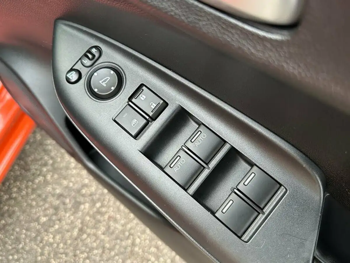 2018-honda-jazz-13-i-vtec-ex-navi-cvt-big-33