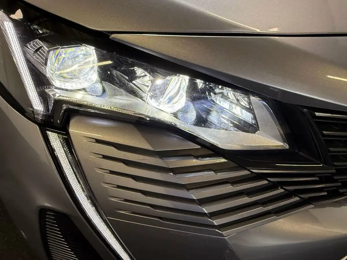 2021-peugeot-3008-suv-12-puretech-gt-eat8-big-47
