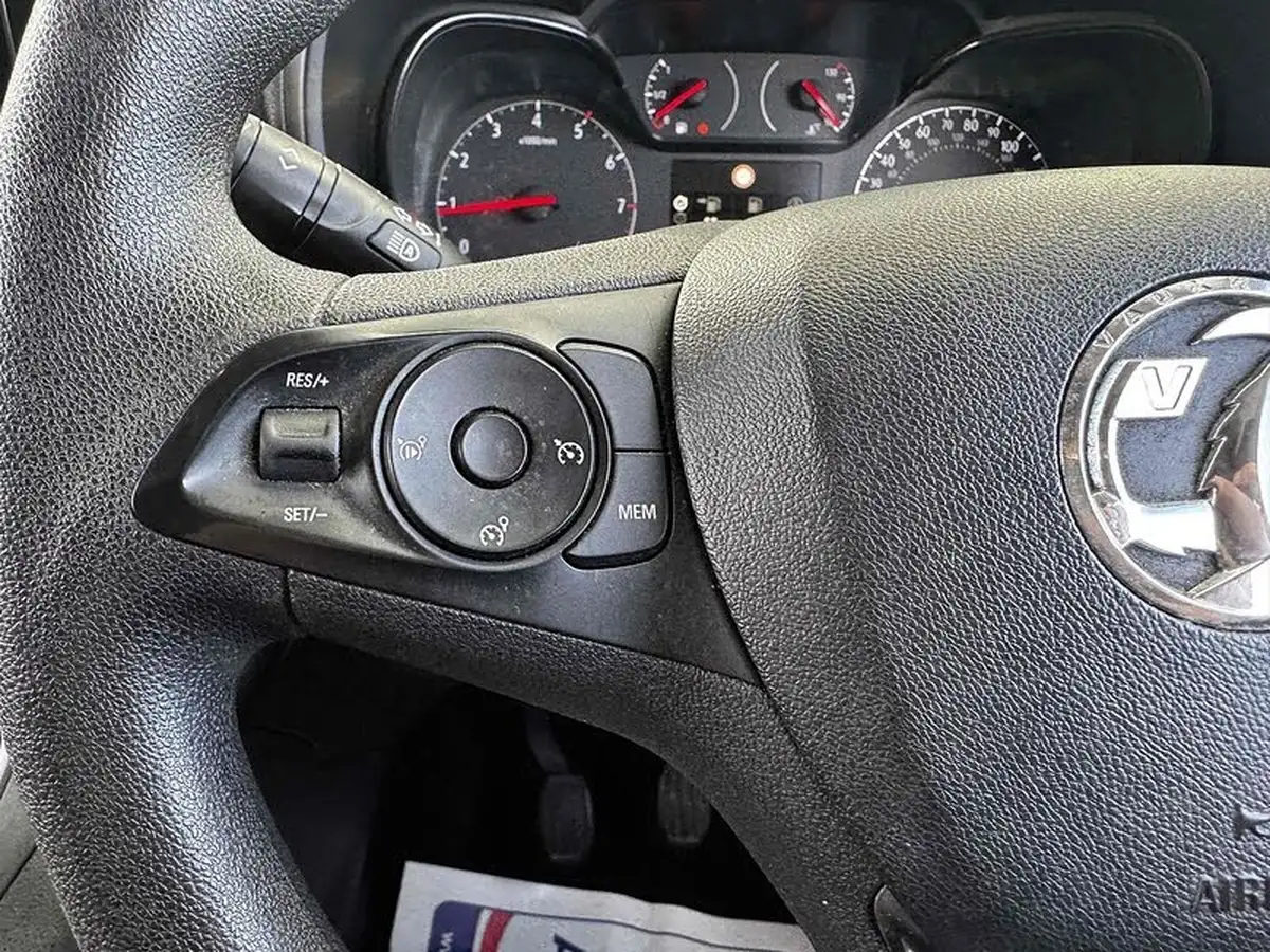 2020-vauxhall-combo-15cdti-sportive-2000-100pseu6dt-big-23