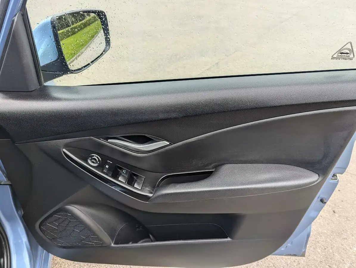 2012-hyundai-ix20-16td-active-big-22