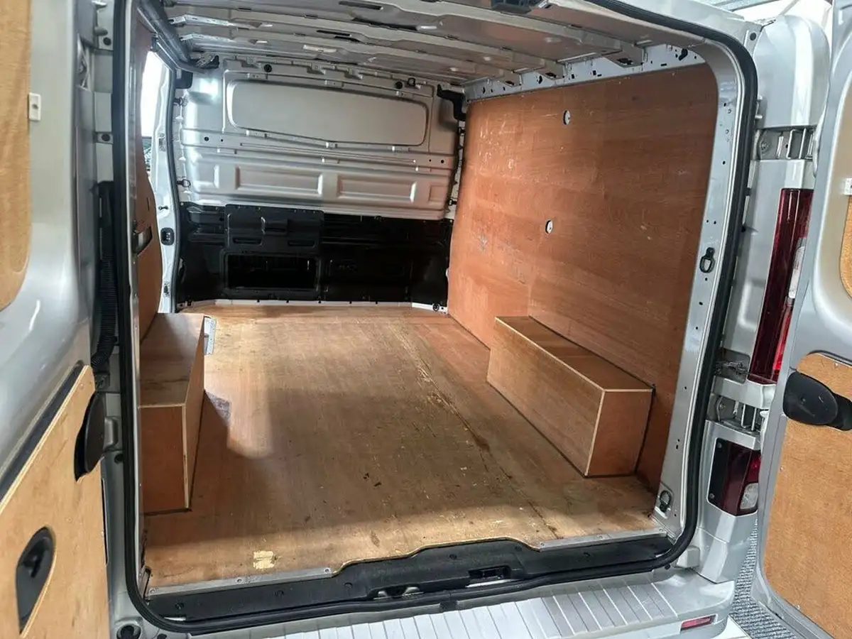 2015-vauxhall-vivaro-16cdti-sportive-2700-ecoflex-l1h1-120ps-big-36