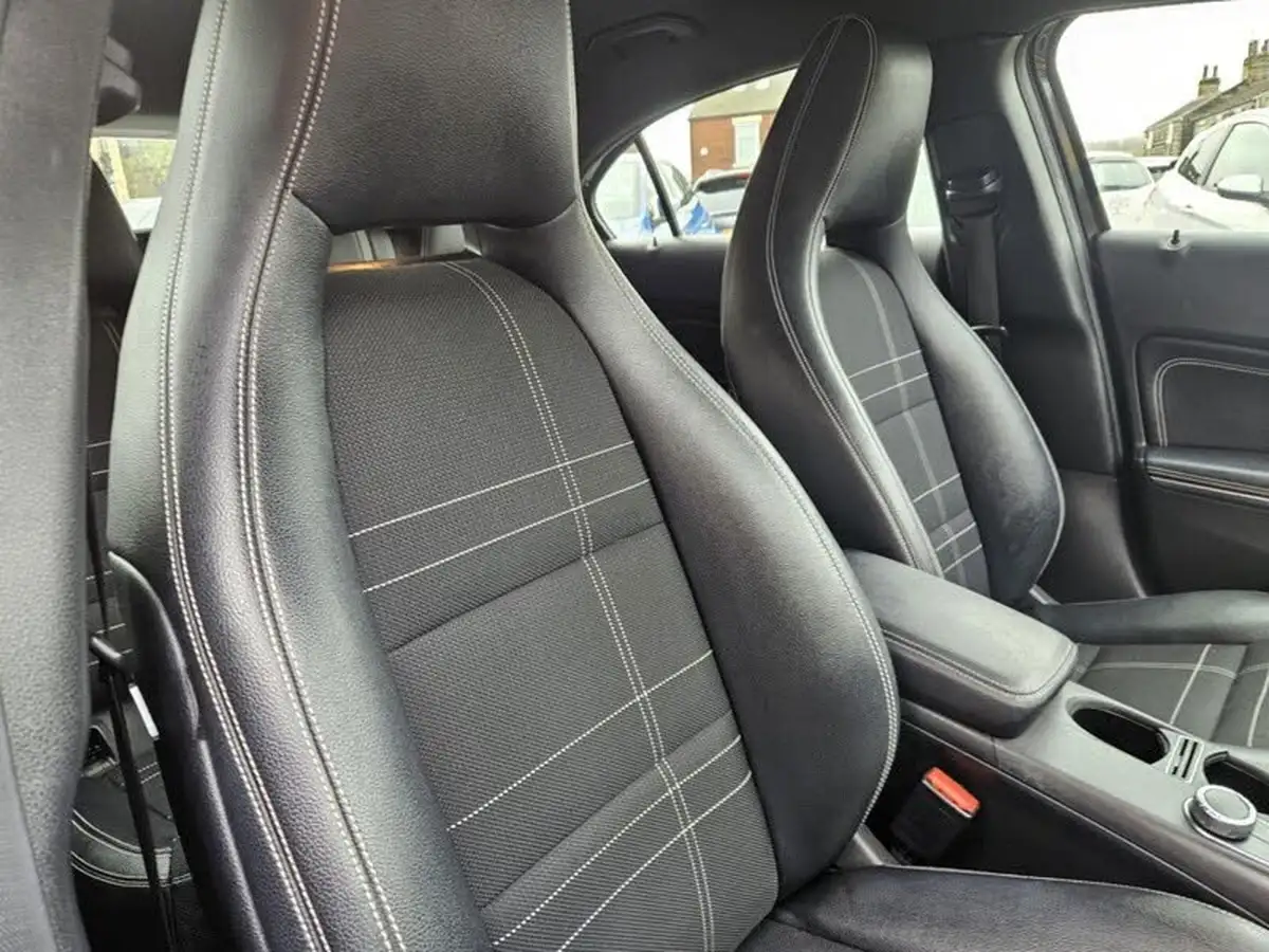 2015-mercedes-benz-a-class-15-cdi-a180-sport-109ps-big-13