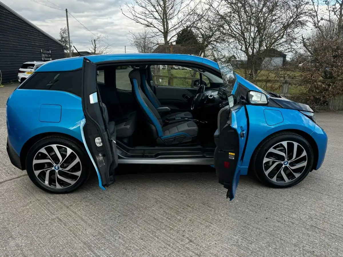2017-bmw-i3-e-94-ah-extended-range-big-15