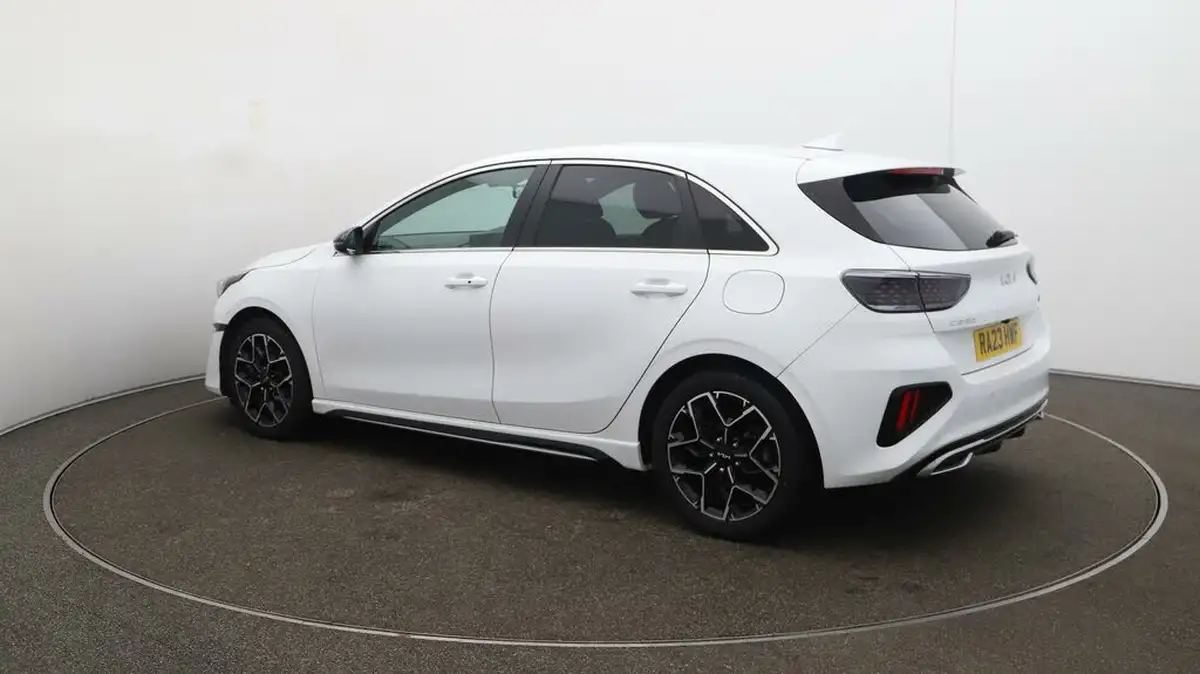 2022-kia-ceed-15-t-gdi-gt-line-big-27