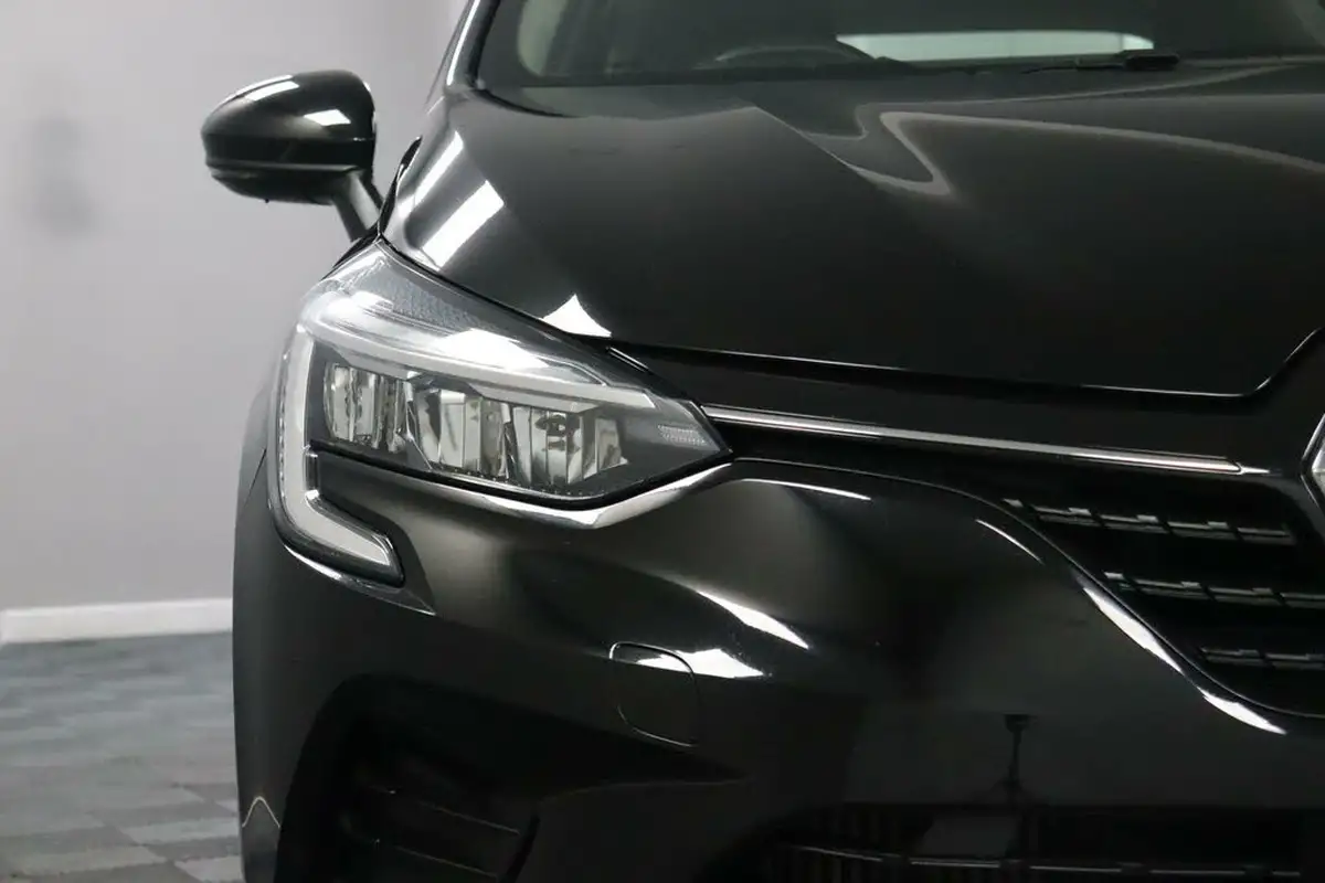 2022-renault-clio-10-tce-iconic-edition-big-20