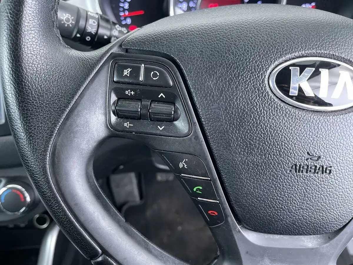 2018-kia-ceed-16-gdi-2-big-37