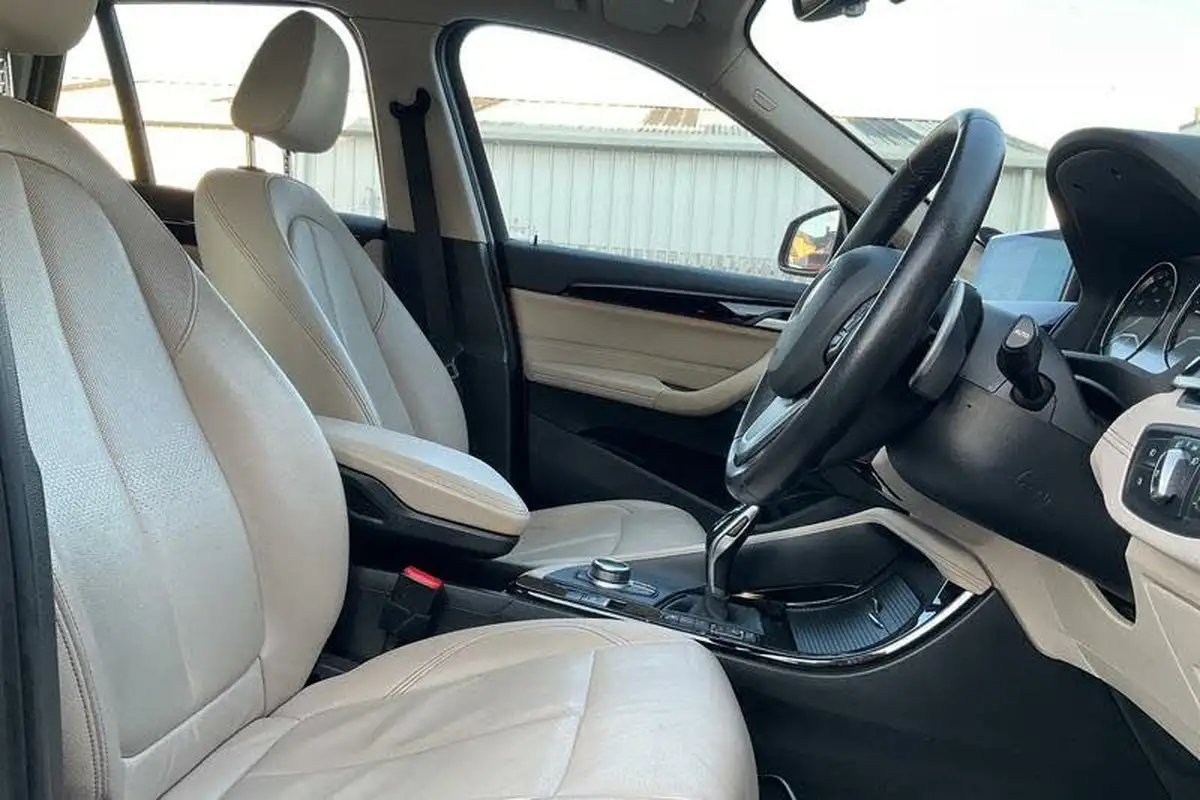 2019-bmw-x1-big-16