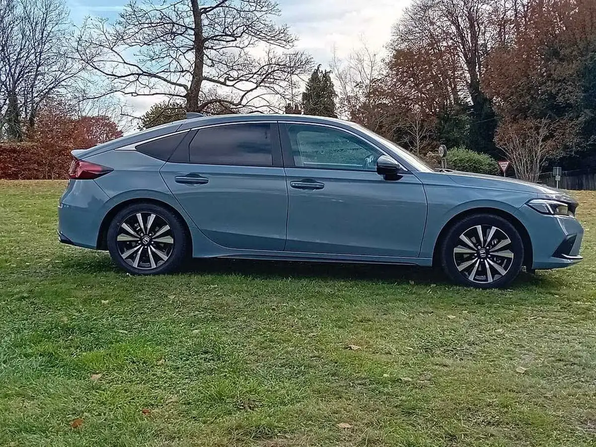 2024-honda-civic-20-i-mmd-elegance-big-4
