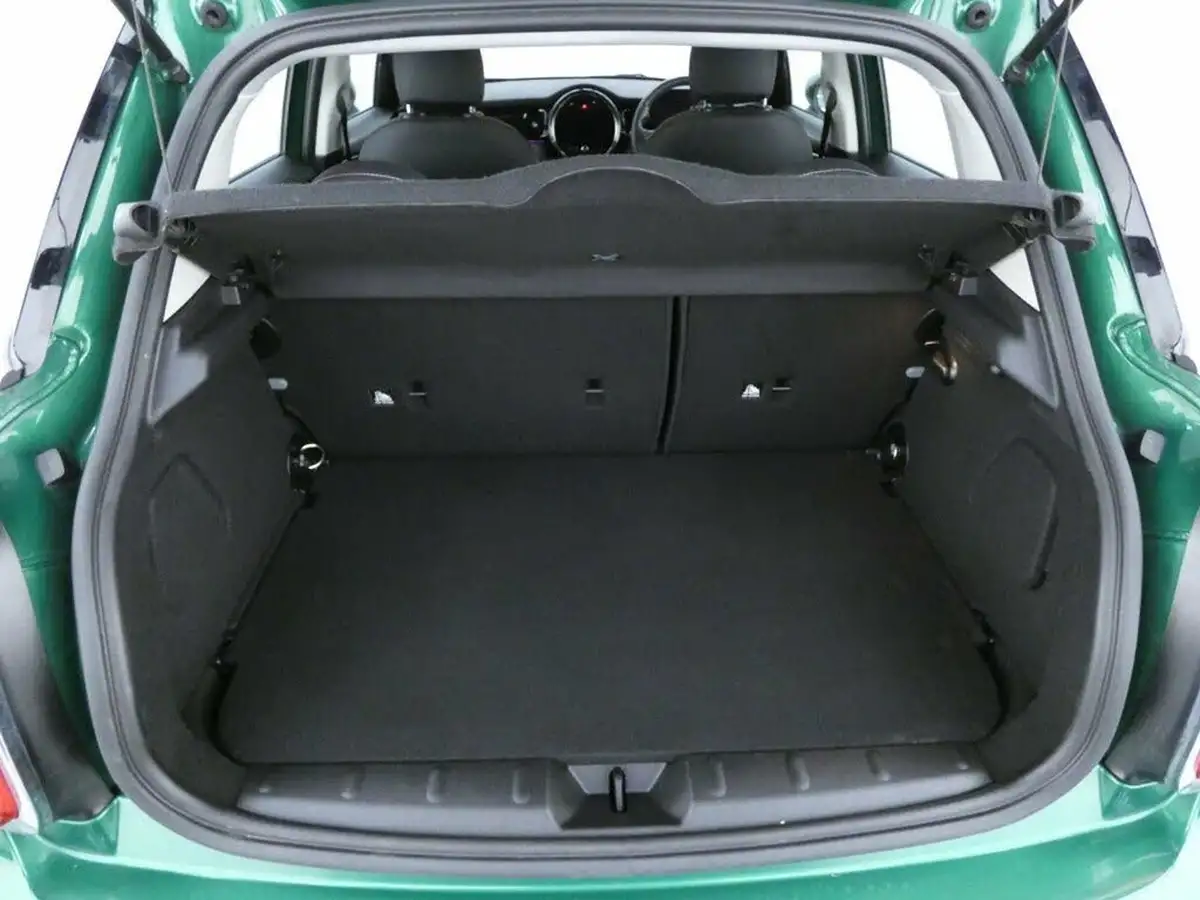 2021-mini-cooper-15-one-classic-5d-big-21