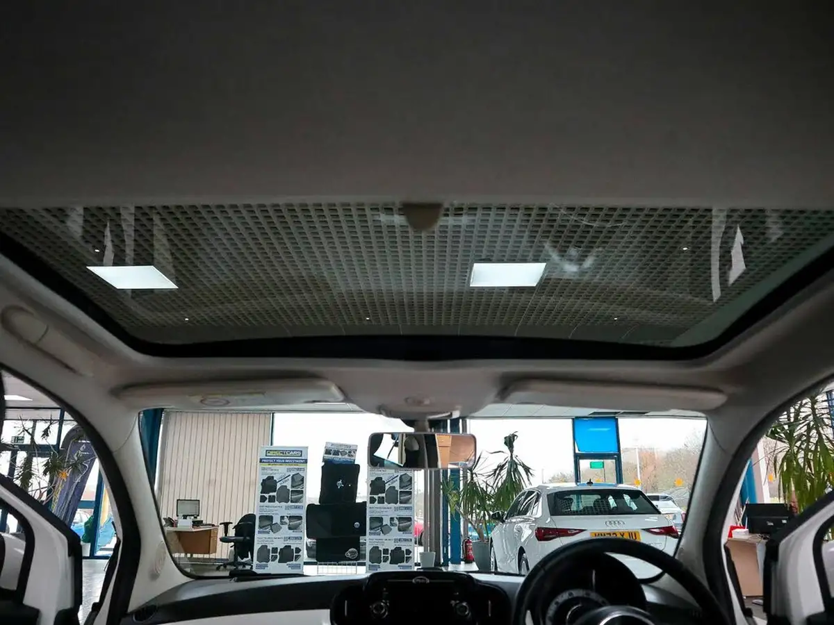2018-fiat-500-12-lounge-dualogic-big-23