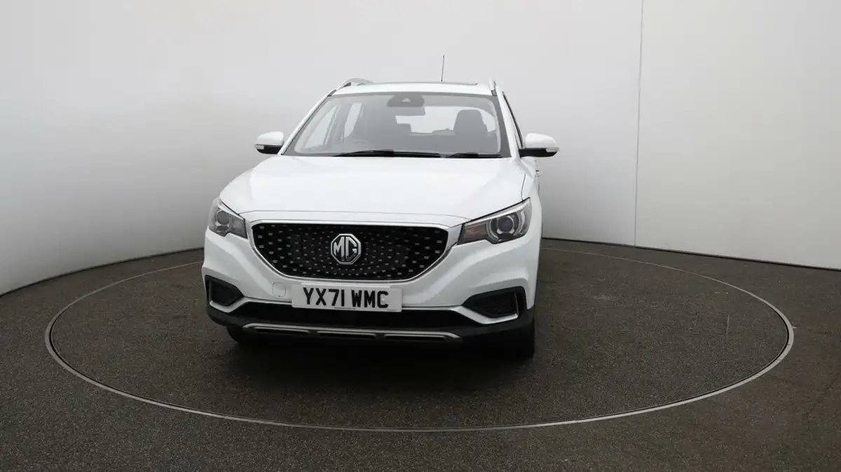 2021-mg-zs-suv-e-exclusive-ev-big-38