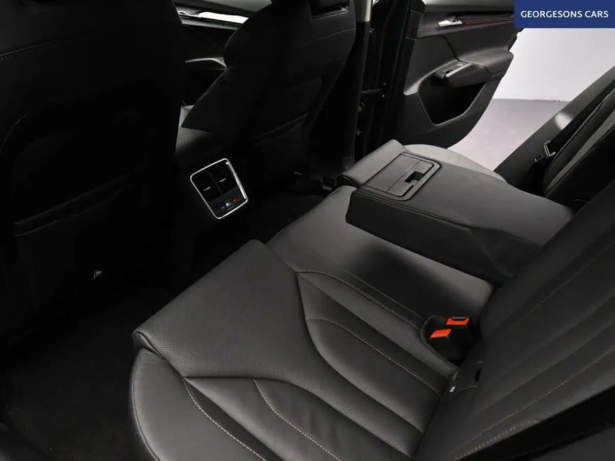 2021-skoda-enyaq-e-60-eco-suite-62-kwh-big-16