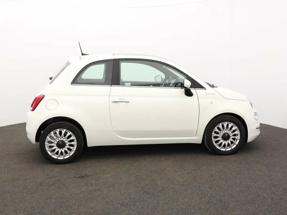 2022-fiat-500-10-dolcevita-big-11