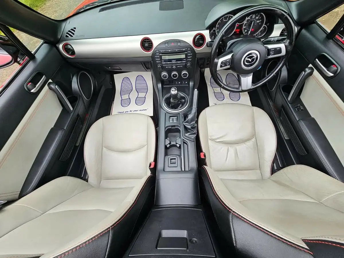 2012-mazda-mx-5-20-kuro-edition-big-24