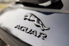 2021-jaguar-f-pace-20-d200-se-mhev-small-40